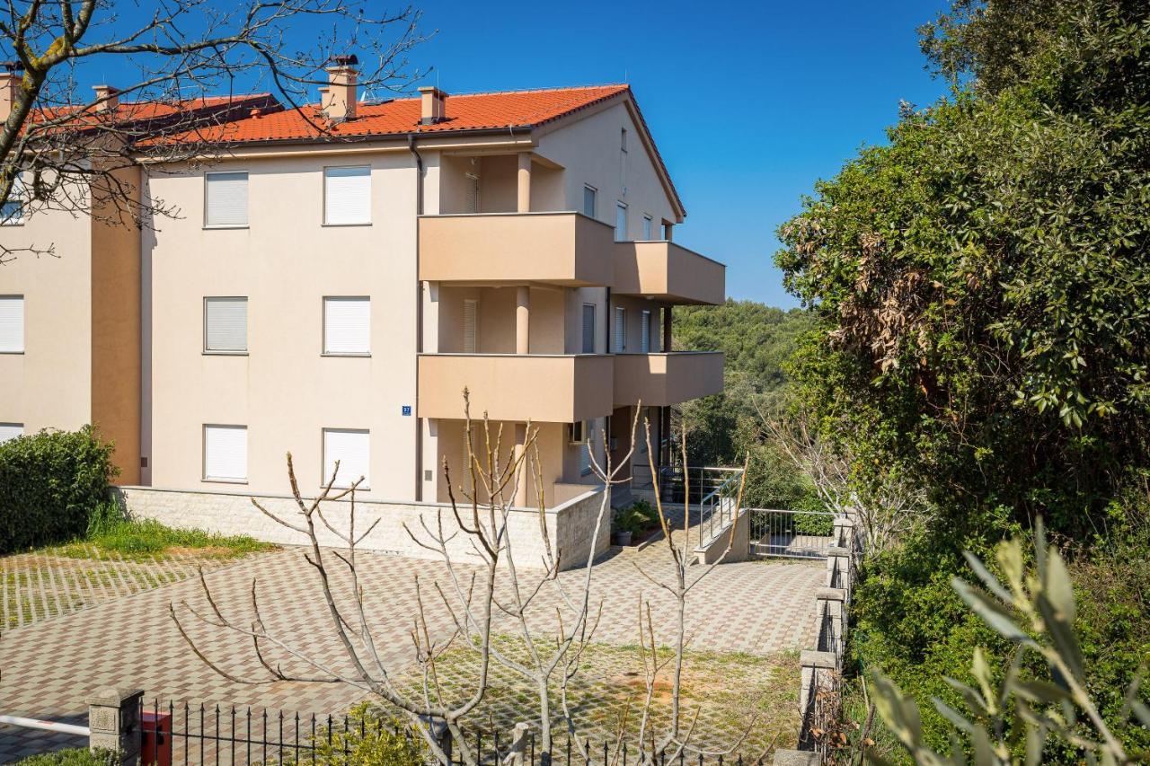Seaside Apartment Lara Баньоле Екстериор снимка